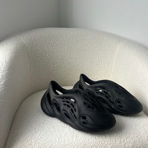 (EGO Shoes) Yeezy Inspired Slides